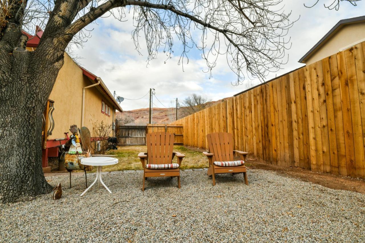 All Three At Stellaruby Cottages Moab Exterior photo